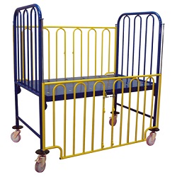 CHILD COT