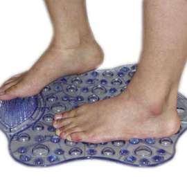 BATH MAT WITH FOOT CLEANER