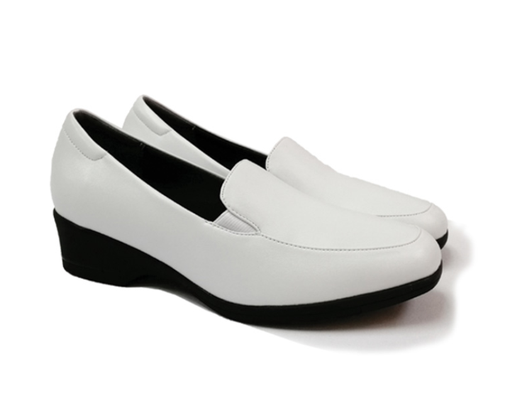 STEPCARE - Health Footwear: SC1024 Women Uniform/ Pro/ Nurse Shoes (White)