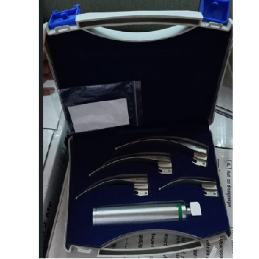 MACINTOSH -  LARYNGOSCOPE SET